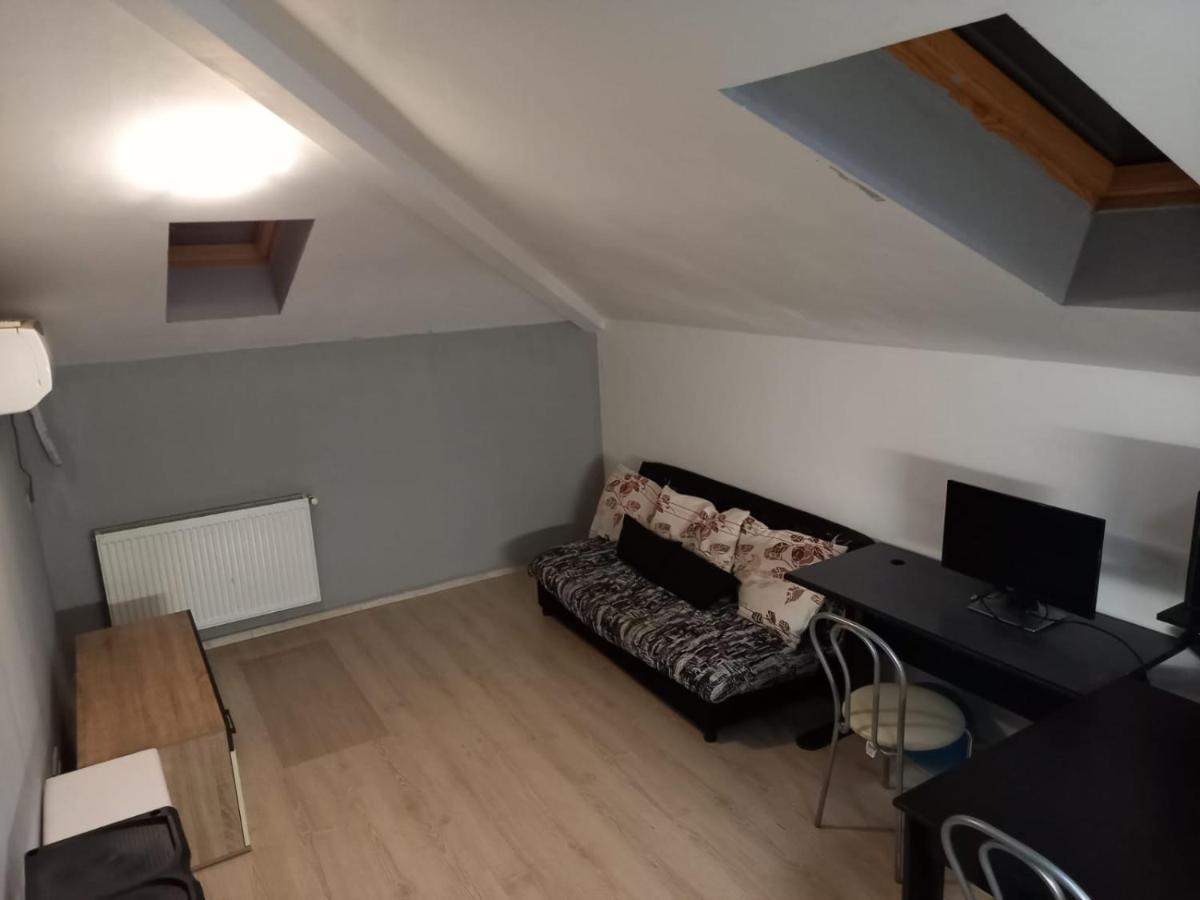 Apartament 2 Camere Chiajna Exteriör bild