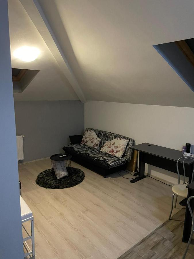 Apartament 2 Camere Chiajna Exteriör bild